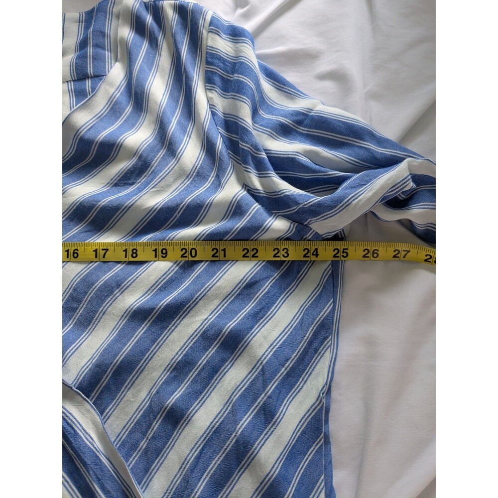 KUT From The Kloth Top Womens 2X Blue White Striped Blouse Cross Over Nautical - Picture 13 of 15